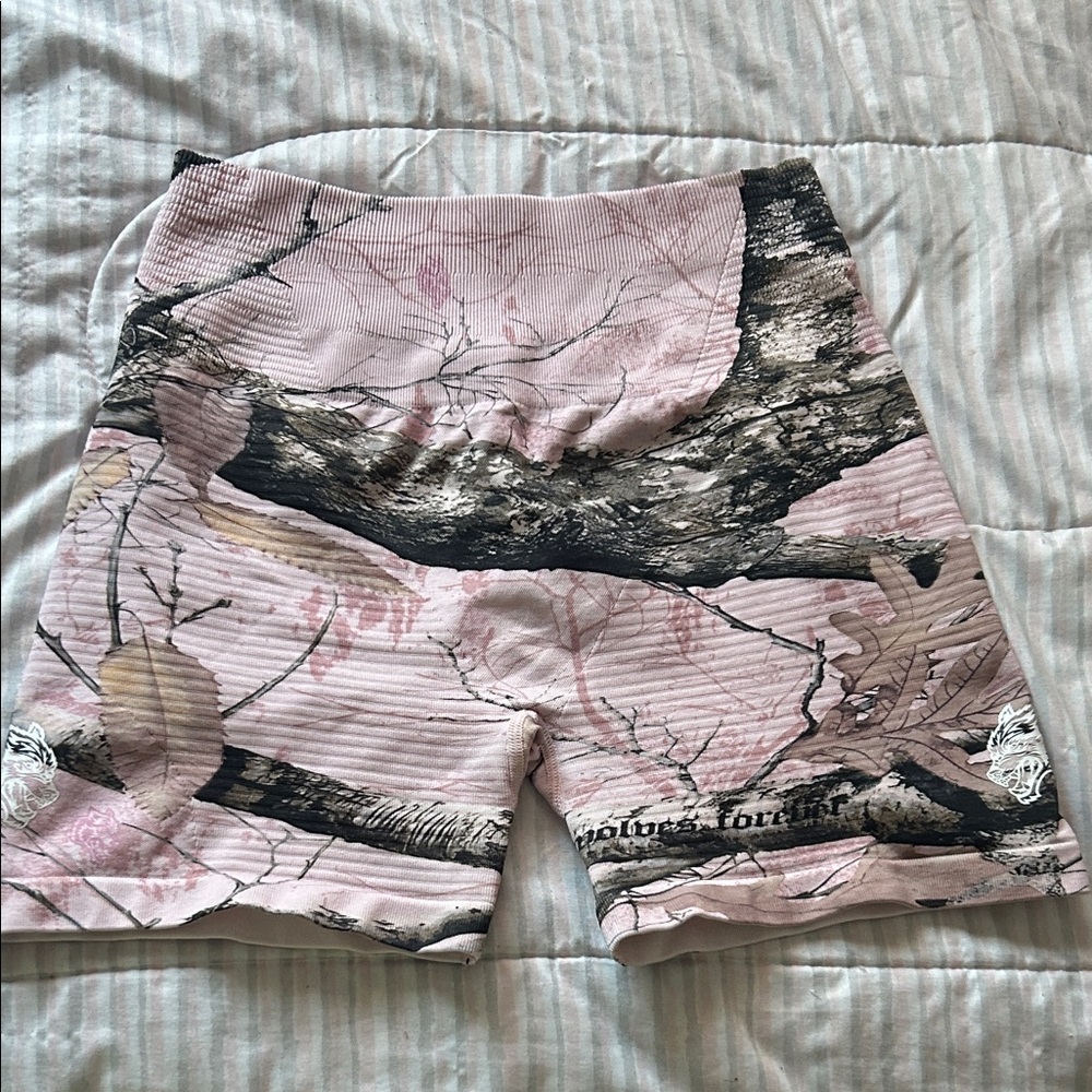 Darc Sport Women's Pink Camouflage Shorts